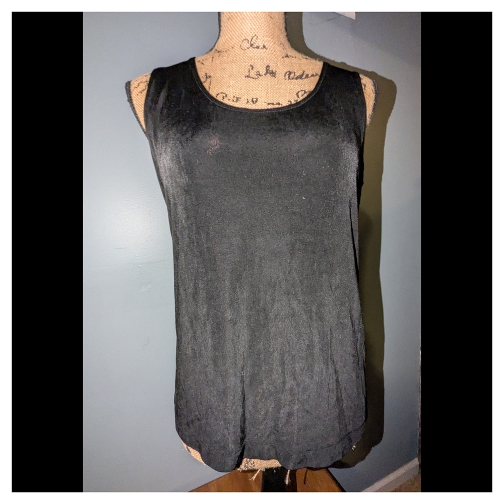Travelers By Chicos Black Sleeveless Top size 2/ Medium